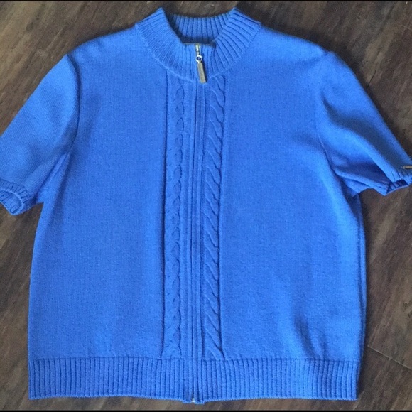 St. John 2 piece knit set collection by Marie Gray - Picture 2 of 11